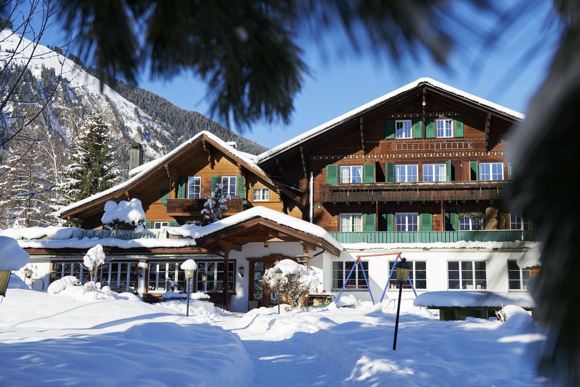 Hotel Waldrand Lenk im Simmental Exterior foto