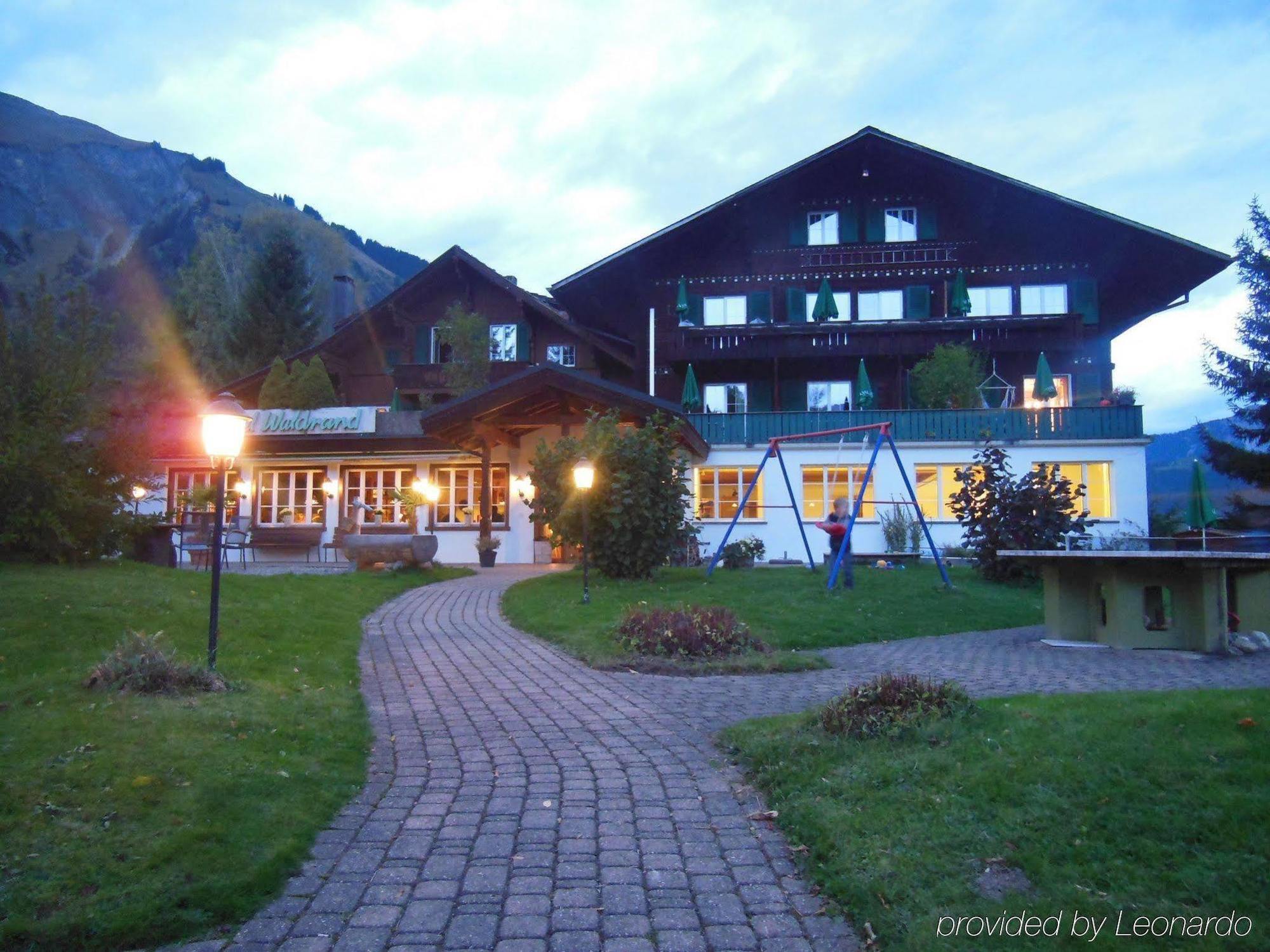 Hotel Waldrand Lenk im Simmental Exterior foto