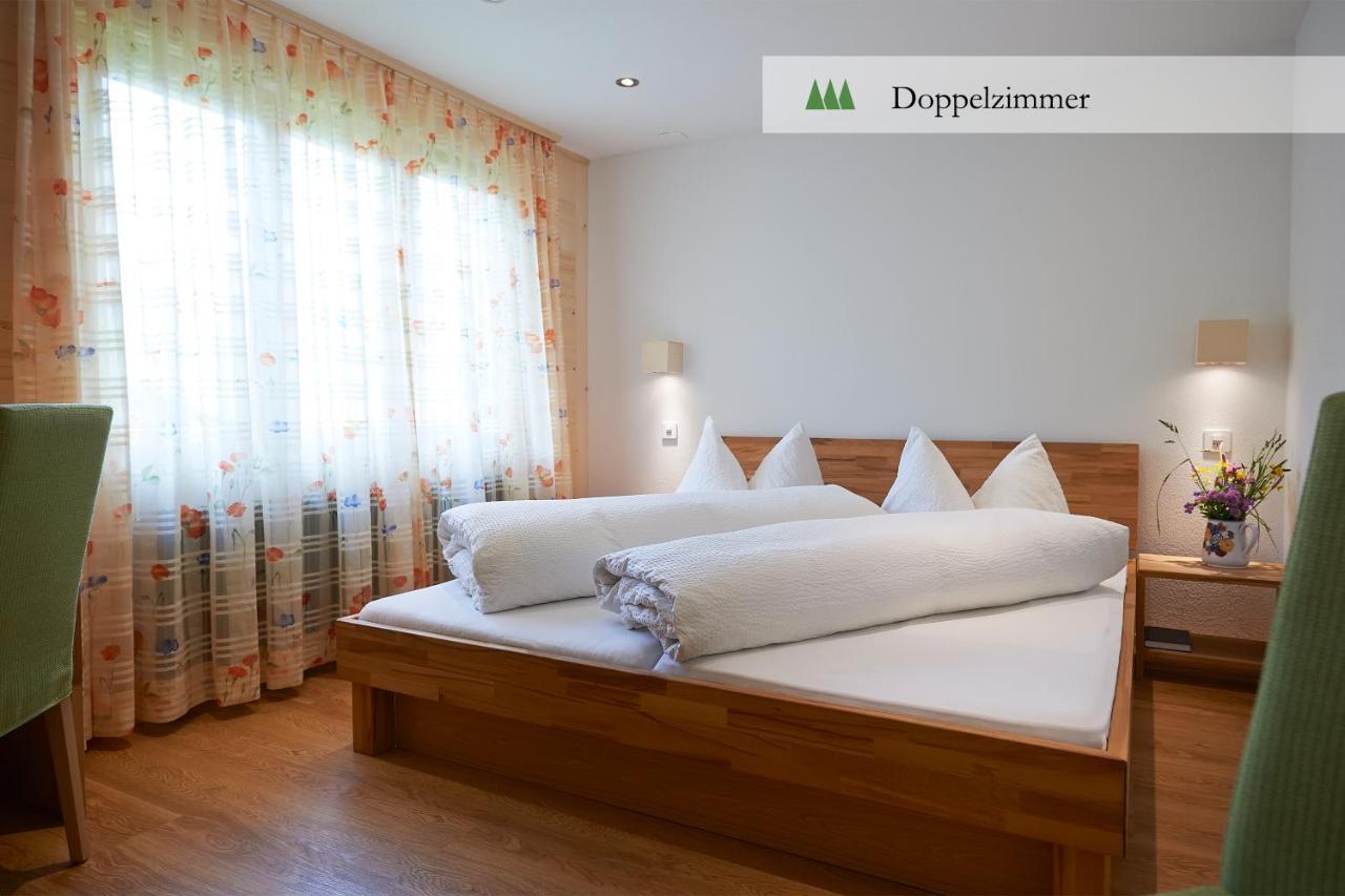 Hotel Waldrand Lenk im Simmental Exterior foto